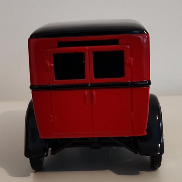 Liberty Classics Ford Model A Delivery Van locking coin bank, like new condition - Picture 5 of 11
